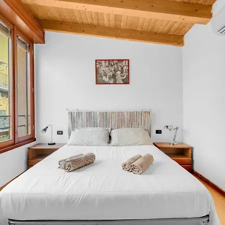 Apartman Mo37 -duomo-loreto - Chic - *