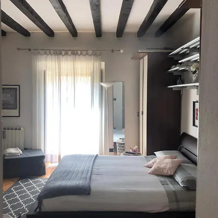 Comfort In Navigli Area Apartment