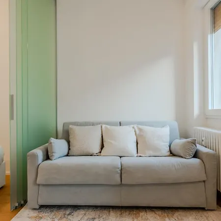 Easytopstay - Garibaldi Urban Nest