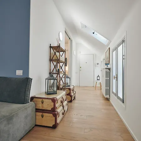 Sant'andrea Penthouse By Montenapoleone Living