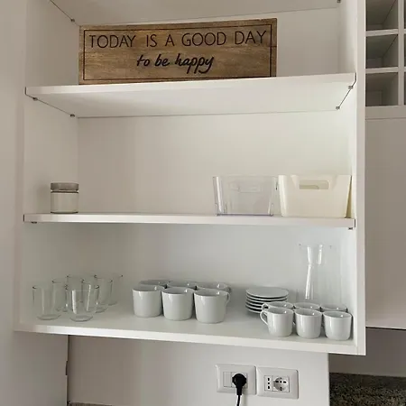 Like At - Close To Metro, Stadio San Siro, Duomo With Private Parking Place شقة ميلان