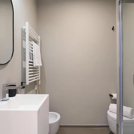 Splendida Vista Sul Parco - 2 E 2 Bagni Apartment *