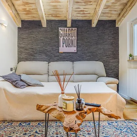 Unconventional Near Linate - Supreme Meme Loft Apartamento *