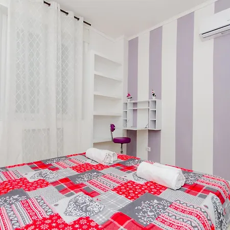 Apartment Lugano S&s Home, Moderna E Tranquilla, Vicino Al Centro Di Milano, Con Parcheggio Gratuito Esterno *