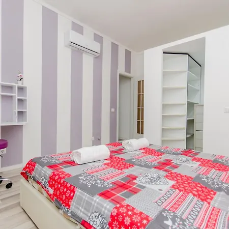 Lugano S&s Home, Moderna E Tranquilla, Vicino Al Centro Di Milano, Con Parcheggio Gratuito Esterno *