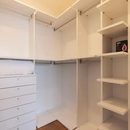 Youhosty - Gioia Large Apartment Milan