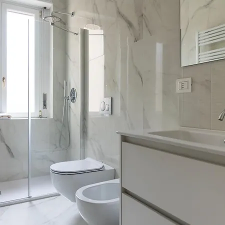 Apartment Youhosty - Gioia Tower View Milan