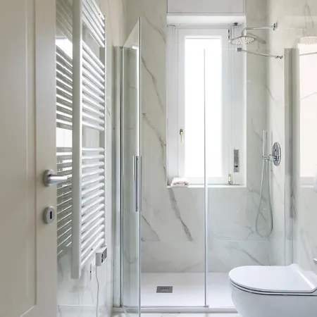 Apartment Youhosty - Gioia Tower View *