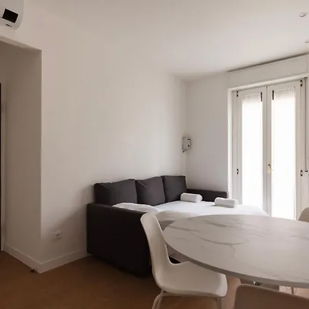 Youhosty - Gioia Tower View * Milan