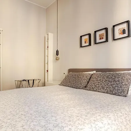 Montenero Apartment Milán