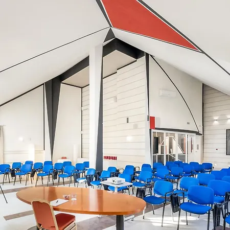 Art Navigli מלון 4*
