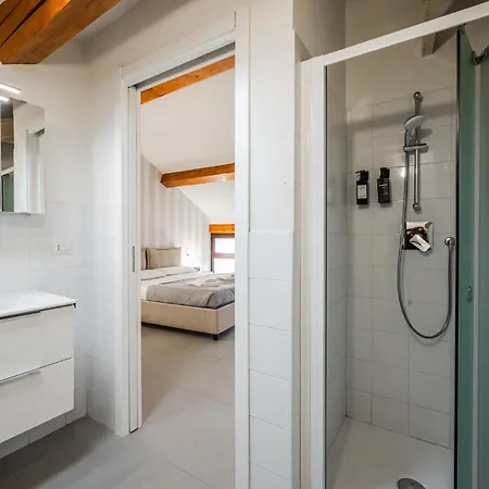 Apartment - Spazioso Vicino Metro Mailand