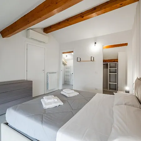 Apartment - Spazioso Vicino Metro *