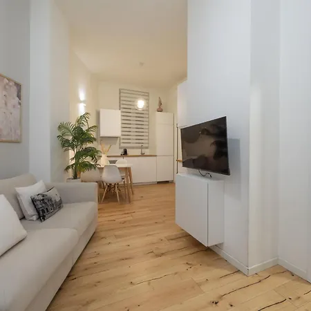 Apartamento & Modern Porta Vittoria-duomo By Rentopolis *