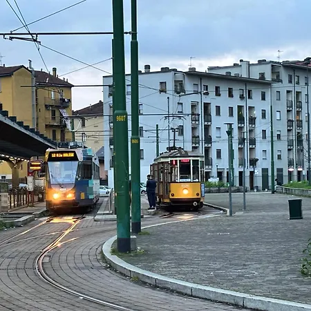Certosa Fiera Couette-café Milan