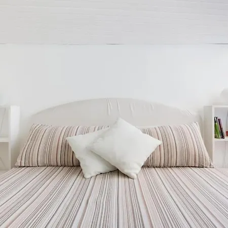 Walking To The Duomo From A Luxury Penthouse Lägenhet Milano