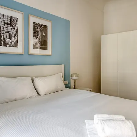 Joivy Classy Near Duomo Di Apartman *