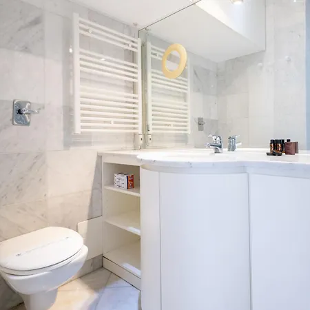 Sant' Andrea Fashion By Interhome * Milano