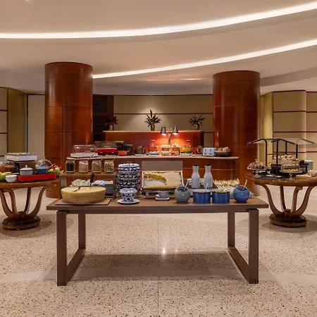 Hotel Cusani Milan