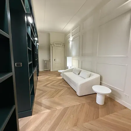 Luxury Design 1br 1ba High Ceilings * ミラノ