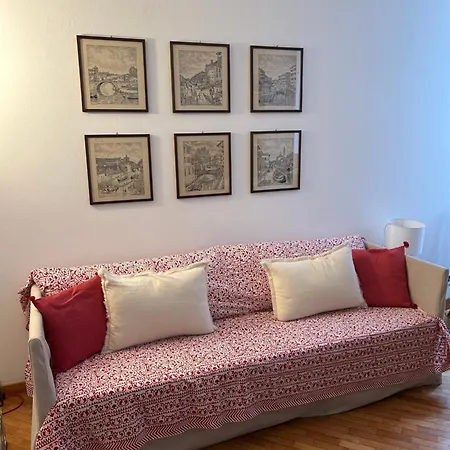 Bilocale Red House - Two Red House, Cosy Flat Apartment *