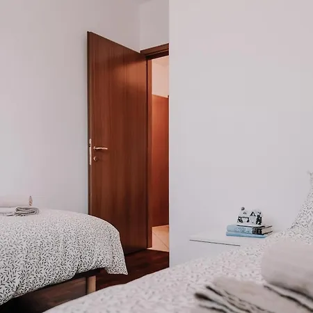 Apartman Casa Serena San Siro Free Garage &wi-fi Milánó
