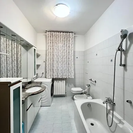 Apartman Casa Serena San Siro Free Garage &wi-fi Milánó