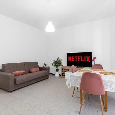 San Siro Stadium 4 Guest ميلان