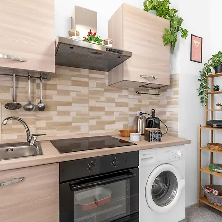 San Siro Stadium 4 Guest * ميلان