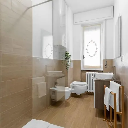 San Siro Stadium 4 Guest ميلان