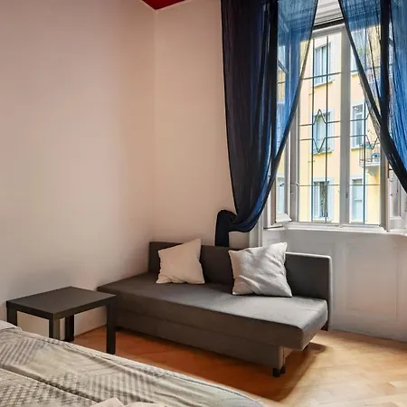 Duomo Shopping Lägenhet