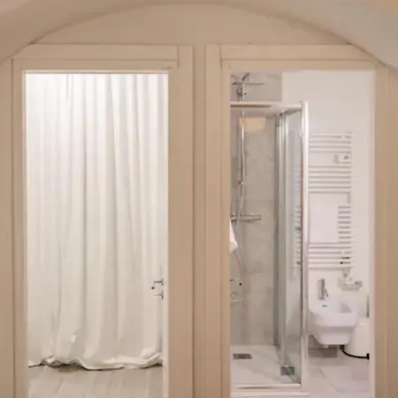 Garibaldi , Intrho *