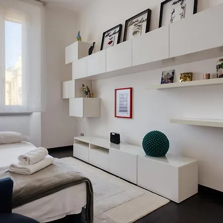 Just Urban - Elegante Trilocale A 15 Min Dal Duomo - M4 Dateo Apartment *