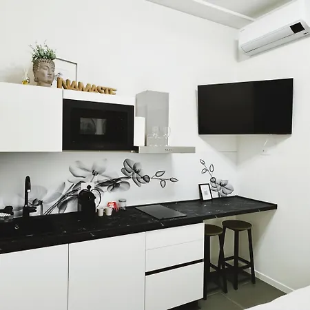 Urban Hub Апартаменты Милан