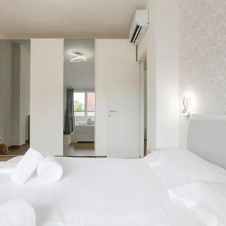 Luminoso Con Terrazzo