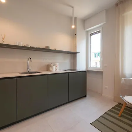 Close To The M3 Metro Apartament