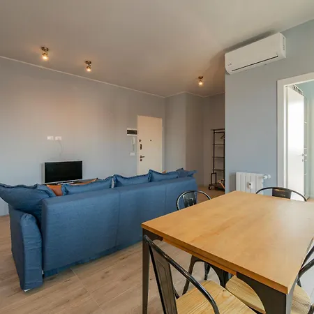 New Two-room A Stone's Throw From The M3 Metro Appartamento *