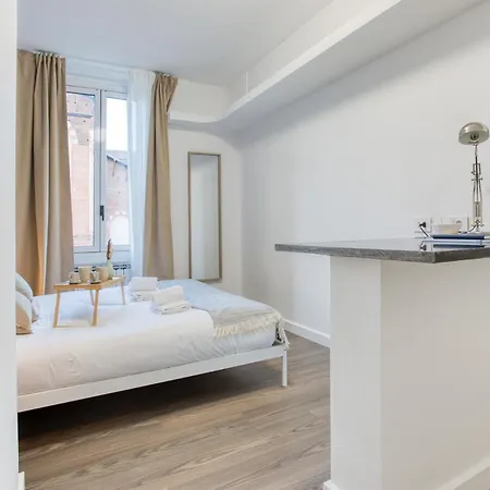 Easylife - Charme E Comfort Nel Cuore Dei Navigli