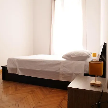 Fogagnolo's House - Vicino Metropolitana Appartement *