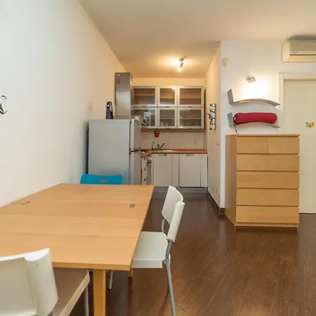 Easy Italy Prada Apartmán *