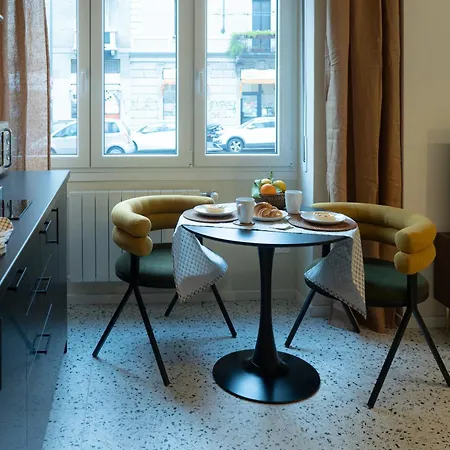 Vassily Deluxe - Metro M1 - Rembrandt 45 *