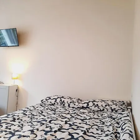 Flat In Milano, Isola Milán