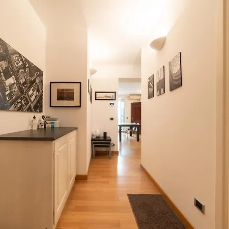 Apartment Marroncelli Loft & Terrace Milan