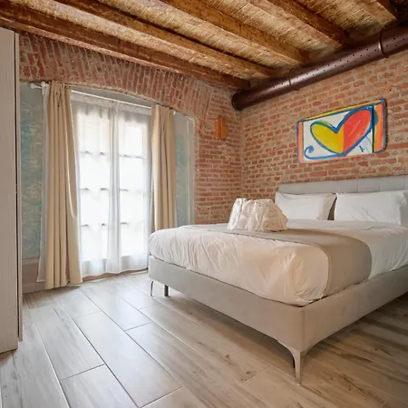 New Moon - Emme Loft * Milan