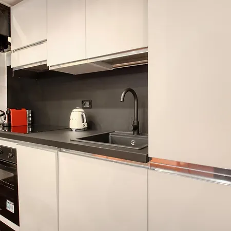 Apartment Just Urban - Stylish Loft In - Duomo 4 Min M1