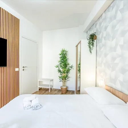 Apartment Comfort & Design Minutes Away From The Centre