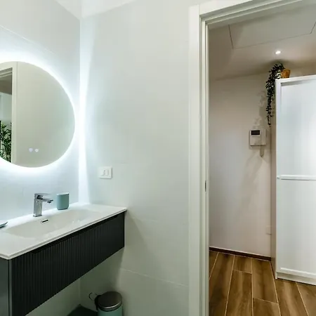 Comfort & Design Minutes Away From The Centre * Milan