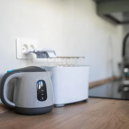 Bright Elegant Flat With Balcony, Portello *