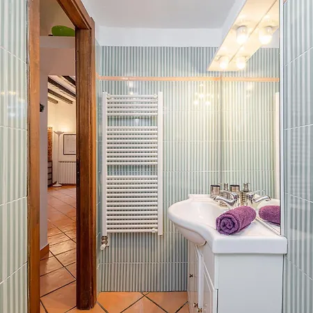 Comfort In Navigli Area