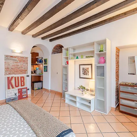 Apartment Comfort In Navigli Area